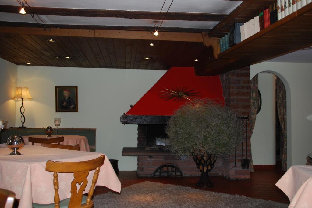 Laudenbach  Hotel Krone מראה חיצוני תמונה