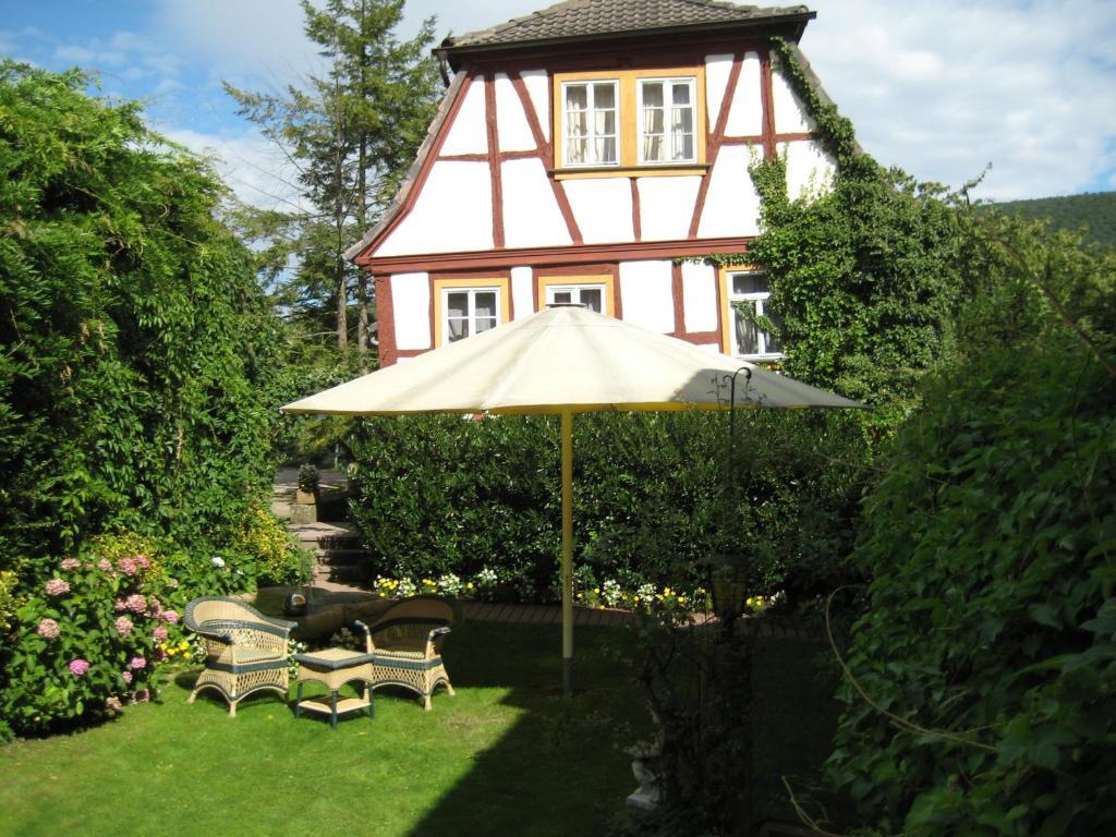 Laudenbach  Hotel Krone מראה חיצוני תמונה